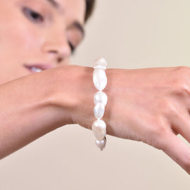 Culturesse Eyre Baroque Pearl Bracelet