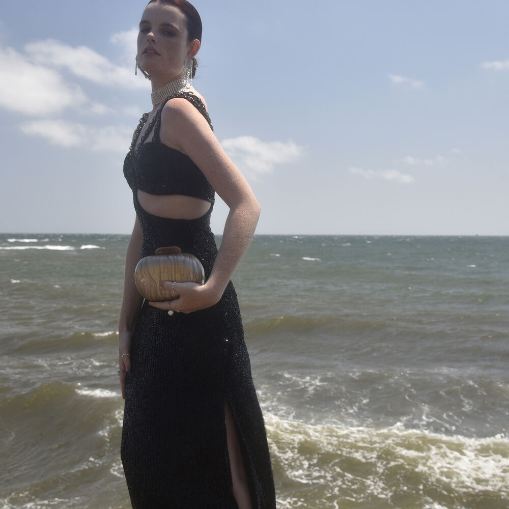 Culturesse Benoite Artsy Resin Clutch