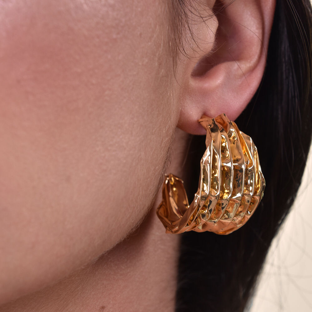 Culturesse Raphaella 24K Sculpture Curve Earrings