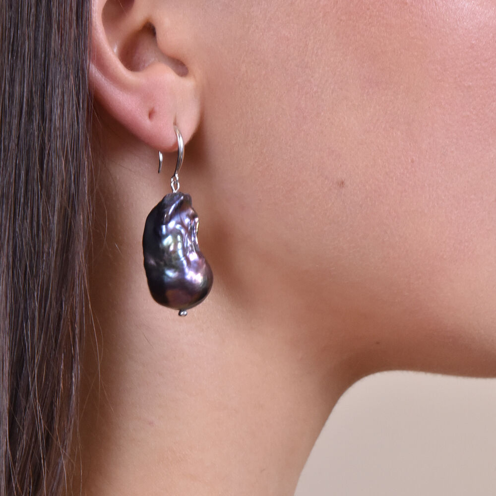 Culturesse Ebony Mediterranean Dark Baroque Pearl Earrings