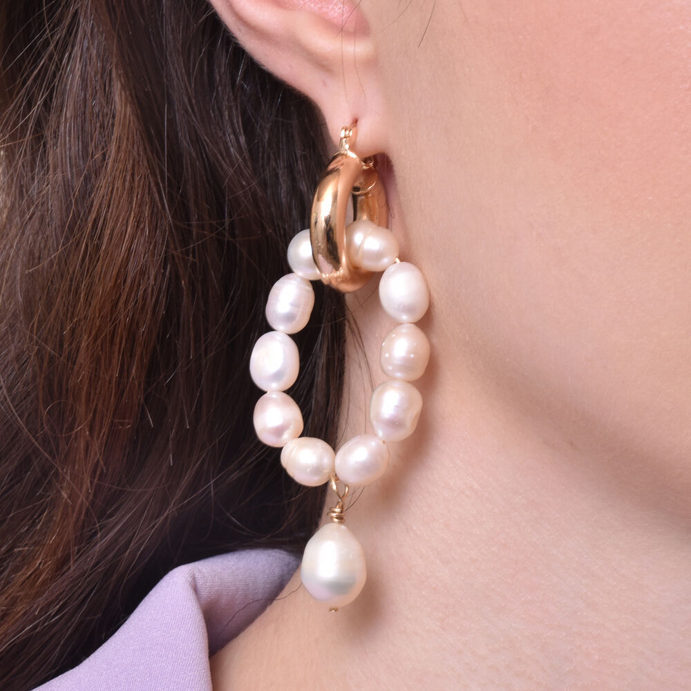 Culturesse Vesna Freshwater Pearl Hoop Earrings