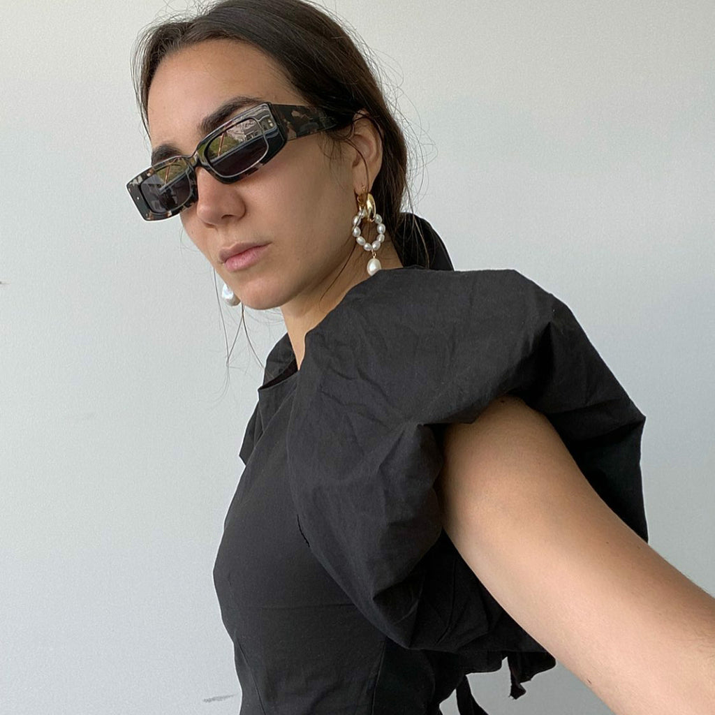 Culturesse Vesna Freshwater Pearl Hoop Earrings