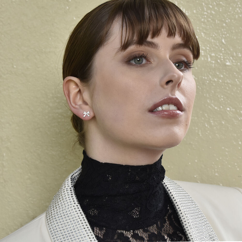 Culturesse Tilda Dainty Bow Tie Earrings (Silver)