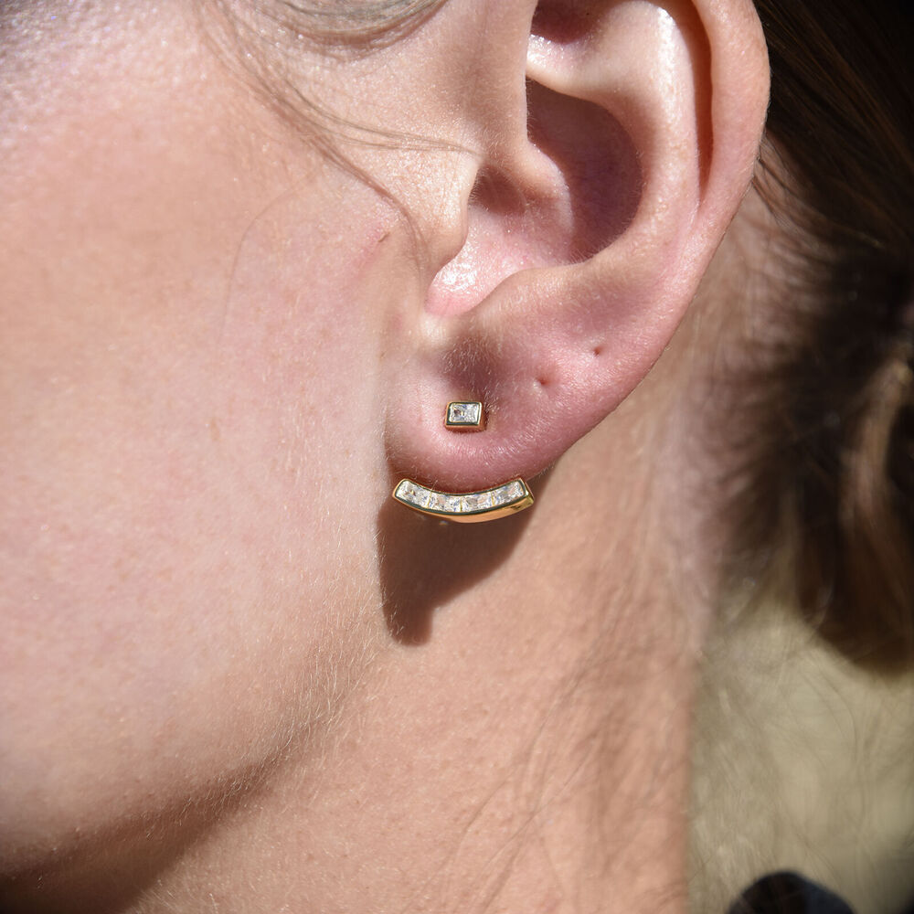 Culturesse Aki Diamante Earlobe Hug Earrings (Gold)