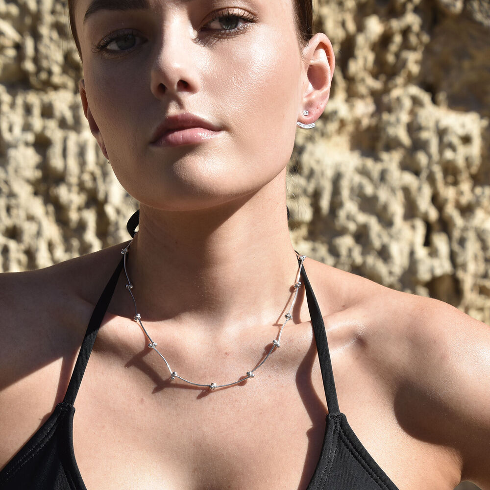 Culturesse Aki Diamante Earlobe Hug Earrings (Silver)