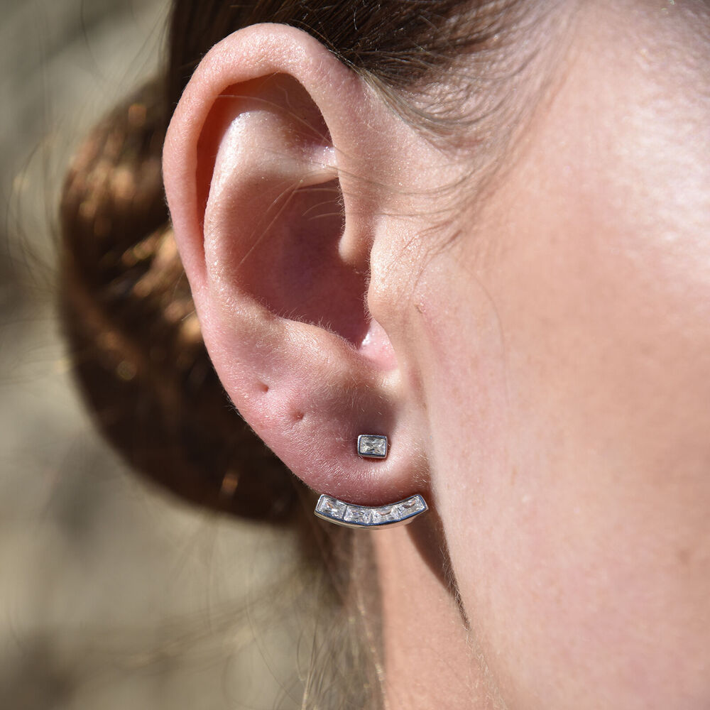 Culturesse Aki Diamante Earlobe Hug Earrings (Silver)