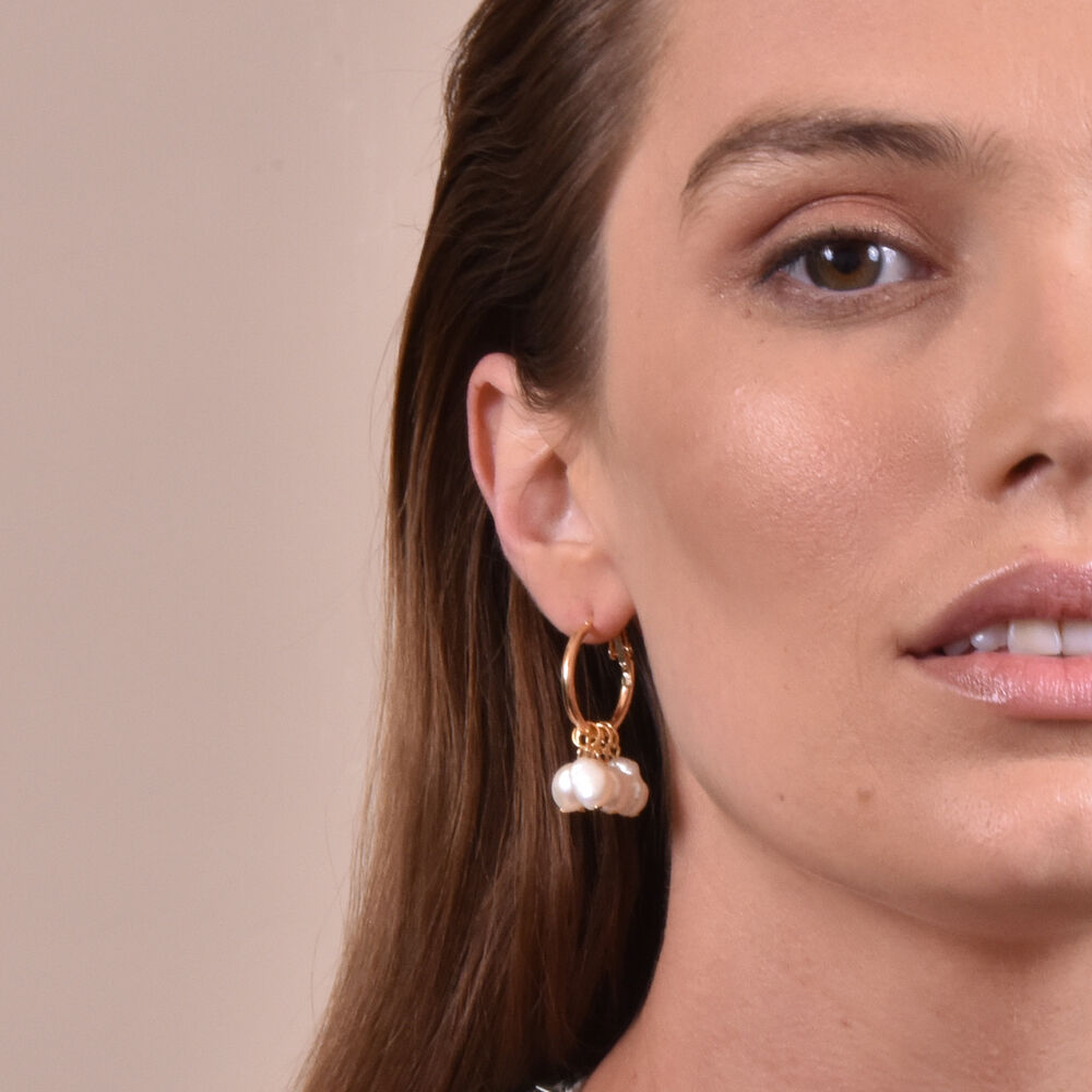 Culturesse Esmee Freshwater Pearl Hoop Earrings