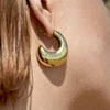Culturesse Della Curved Bowl Earrings (Gold)