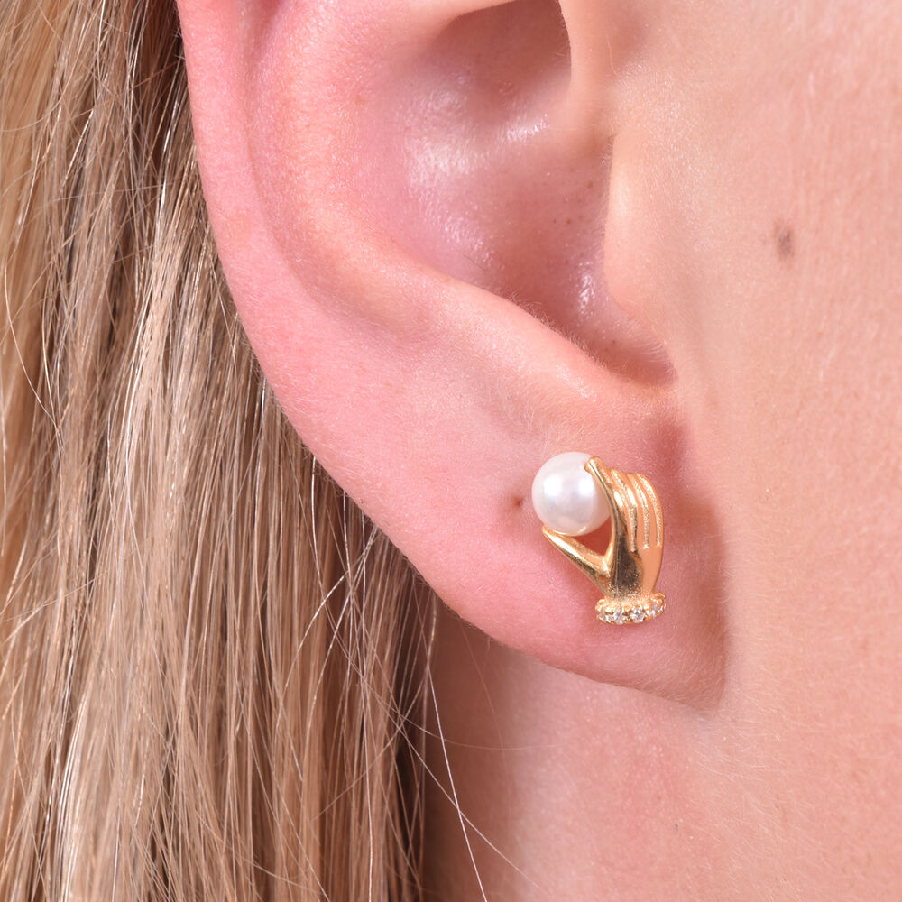 Culturesse Elka Treasure Hold Dainty Earrings
