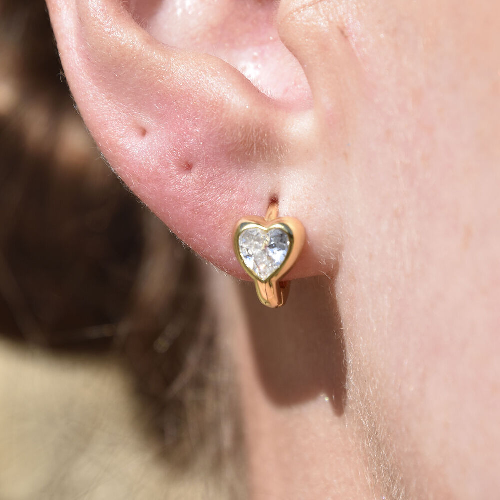 Culturesse Delja Dainty Zircon Heart Huggie Earrings (Gold)