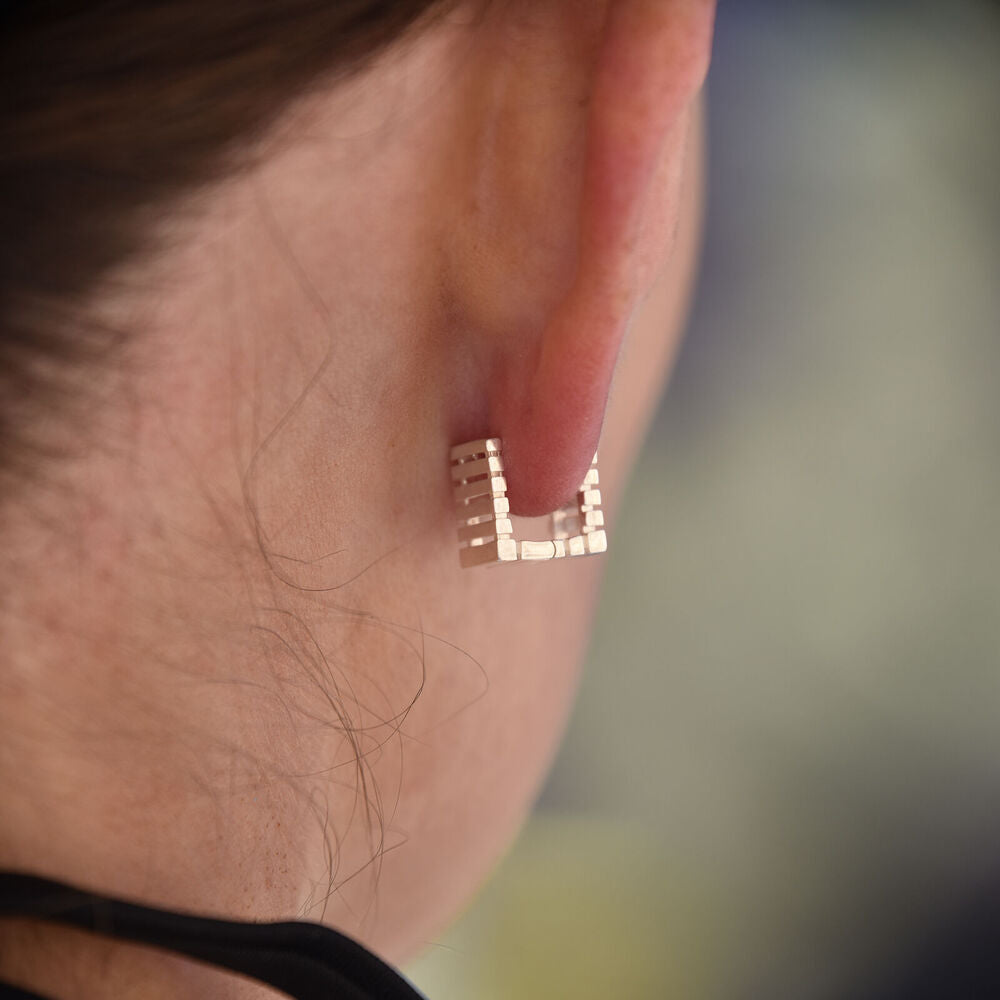 Culturesse Zoie Artsy Cube Huggie Earrings (Silver)