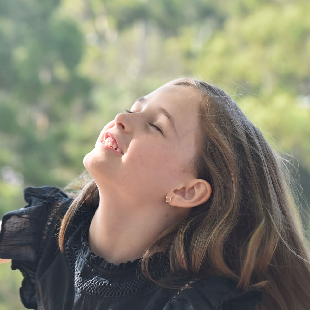 Culturesse Little Crown Fish Rose Gold Stud Earrings