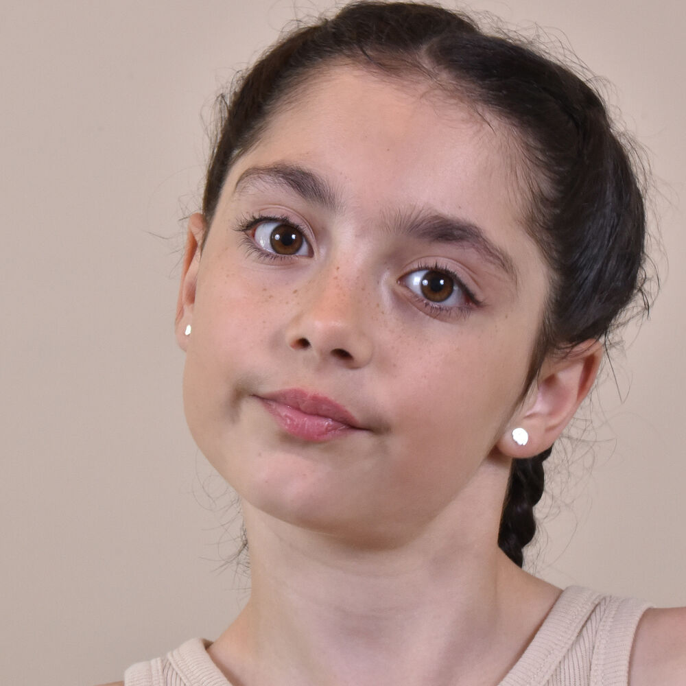 Culturesse Dog and Bone Mismatching Earrings