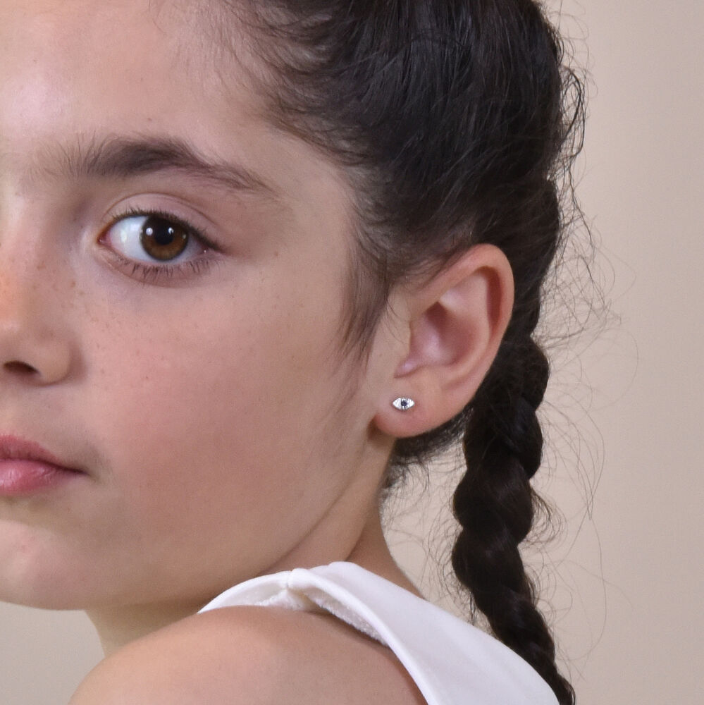 Culturesse Clarity Dainty Evil Eye Stud Earrings (Silver)