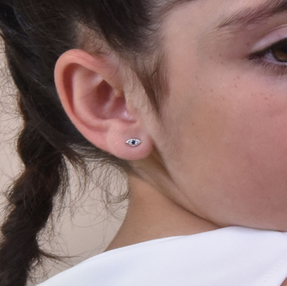 Culturesse Clarity Dainty Evil Eye Stud Earrings (Silver)