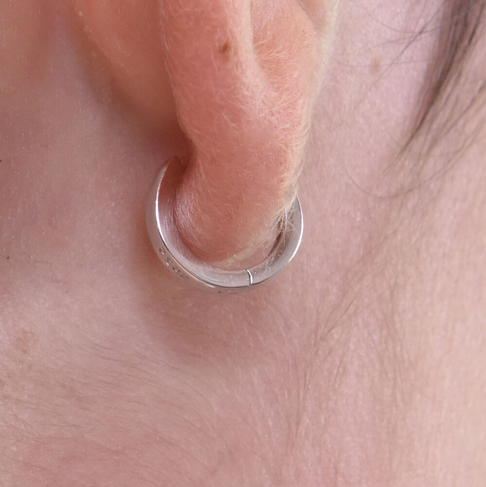 Culturesse Tilly Dainty Silver Sleeper Earrings