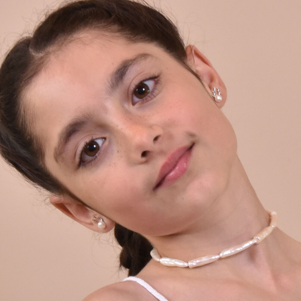 Culturesse Pearl Rhindeer Earrings