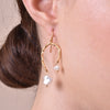 Culturesse Everleigh Gold Pearl Arch Earrings