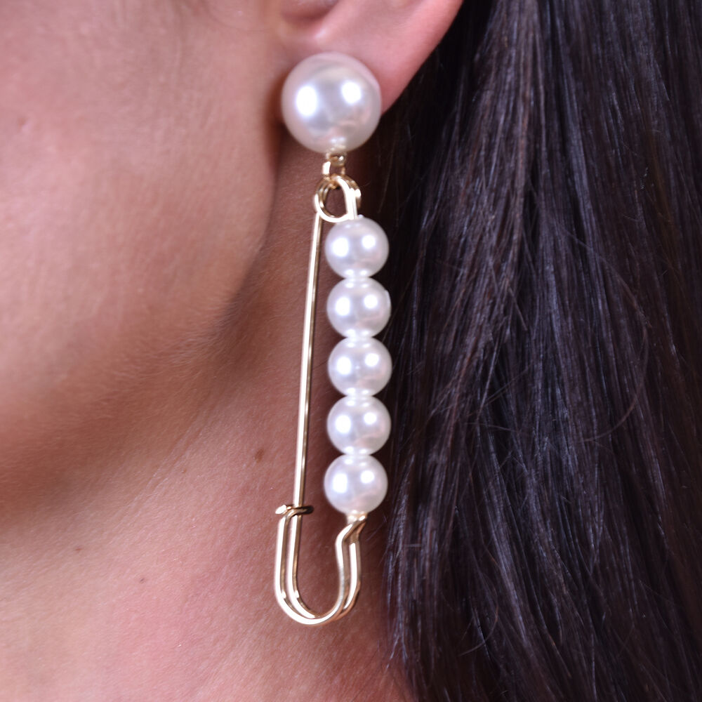 Culturesse Lilou Pearl Pin Statement Earrings