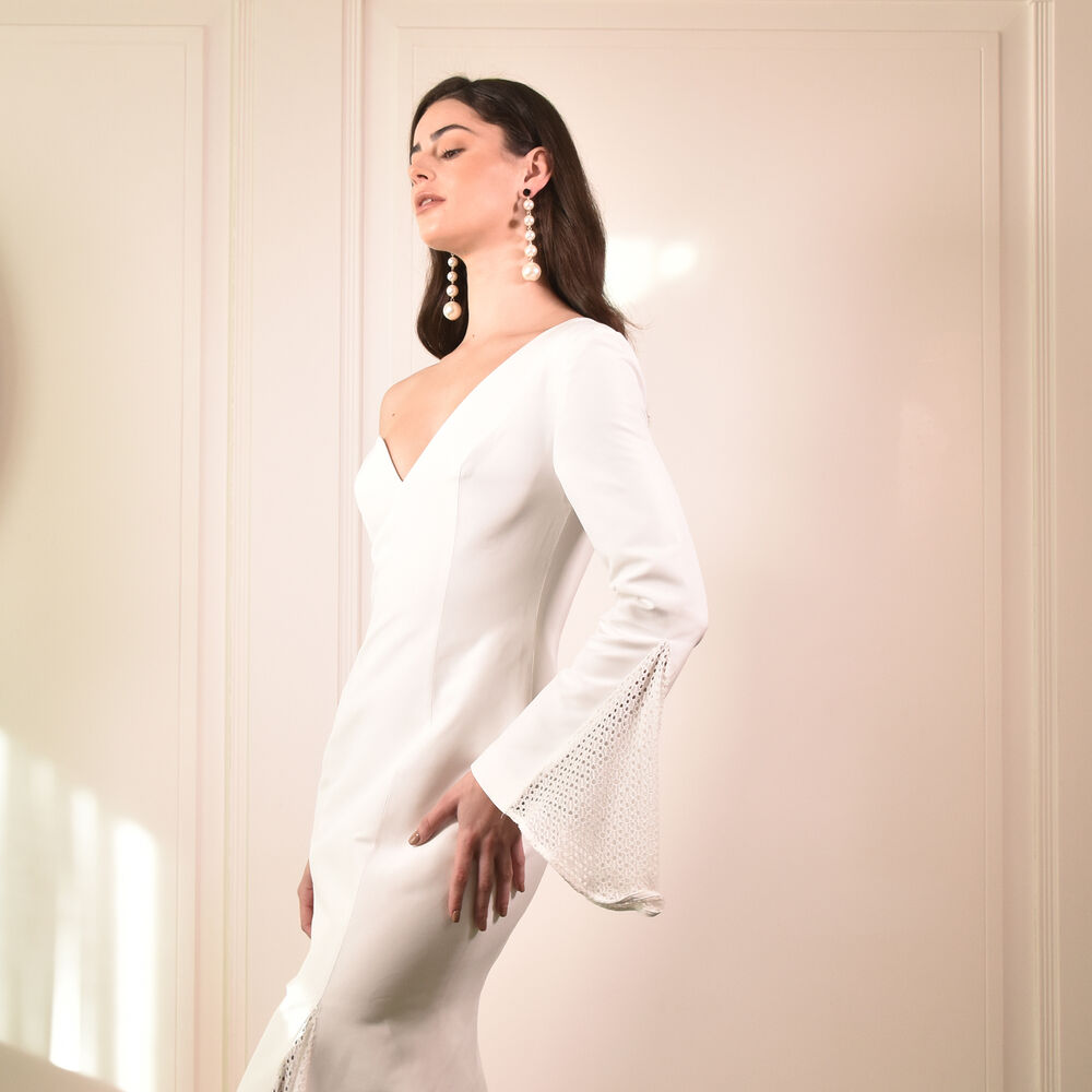 Culturesse Daphne Oversized Pearl String Earrings