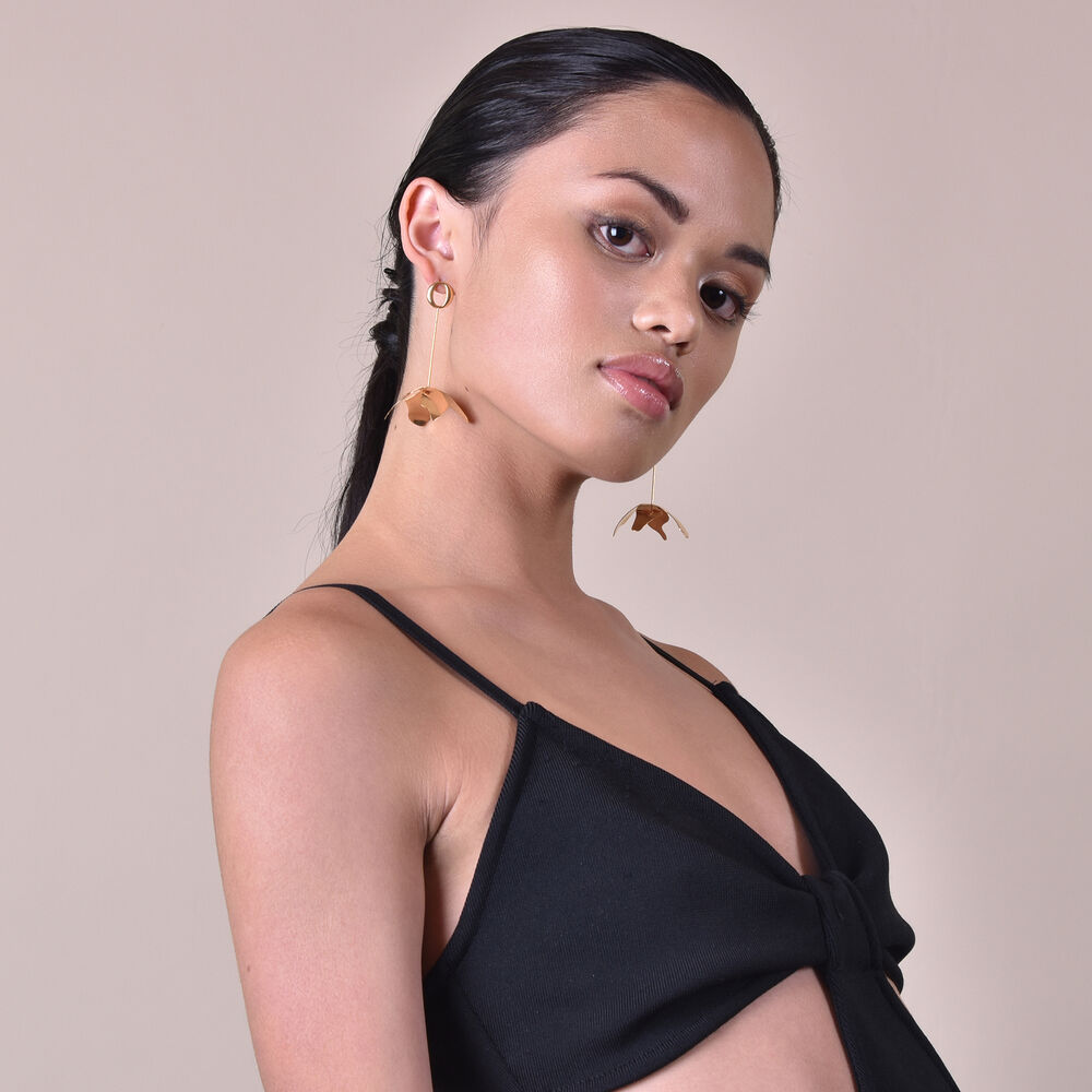 Culturesse Jeane Sculpture Petal Drop Earrings