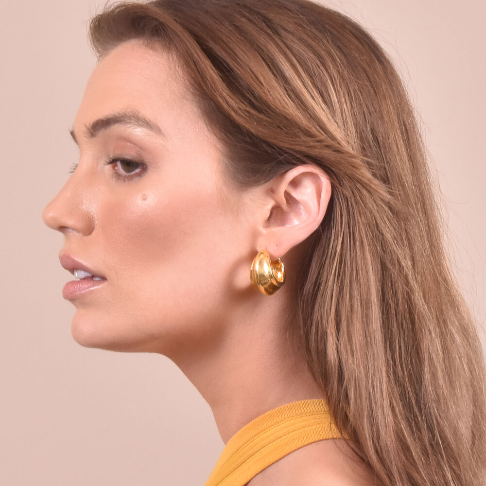 Culturesse Blakely Chunky Gold Bowl Earrings