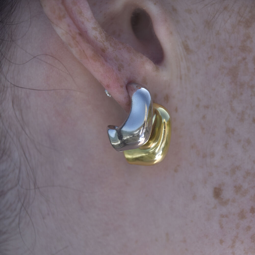 Culturesse Draco Sculptural Puff Earrings (Silver)