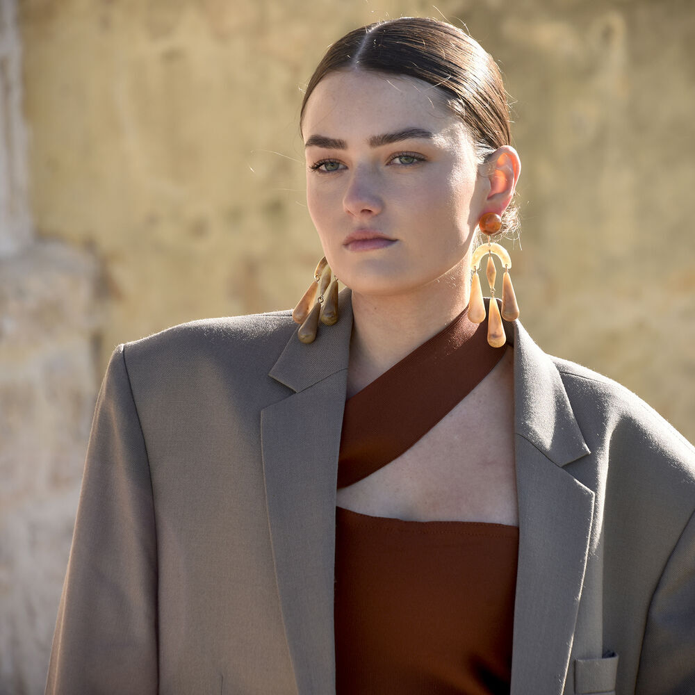 Culturesse Soft Echo Resin Drop Earrings