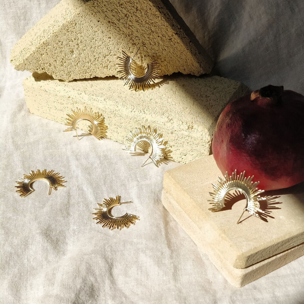 Culturesse Allmira Gold Sparkle Stud Earrings