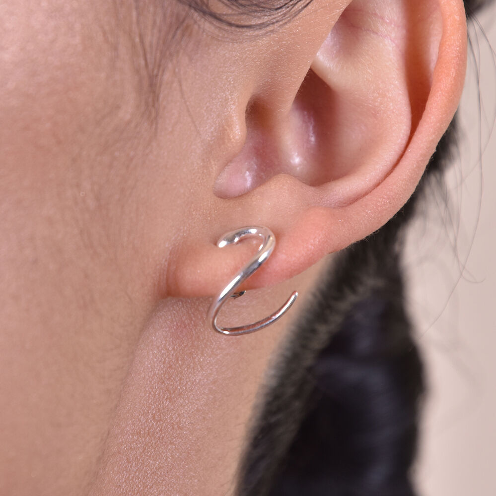 Culturesse Cassidy Artisan Dainty Serpent Earrings - Silver