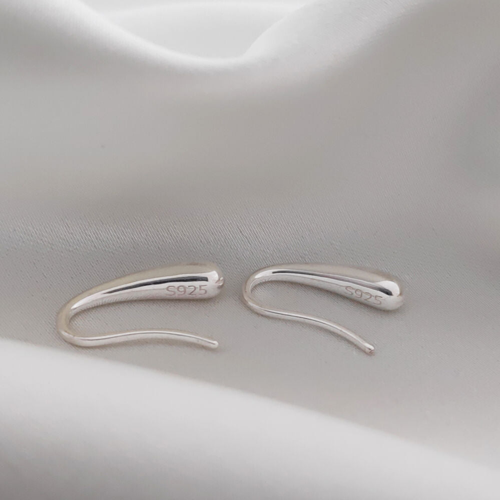 Culturesse Rae Everyday Silver Dainty Earrings
