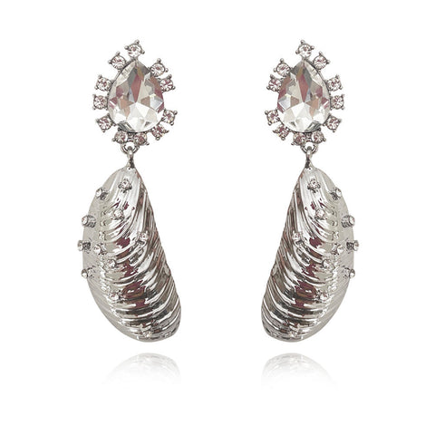 Culturesse Reva Shell Sparkle Earrings