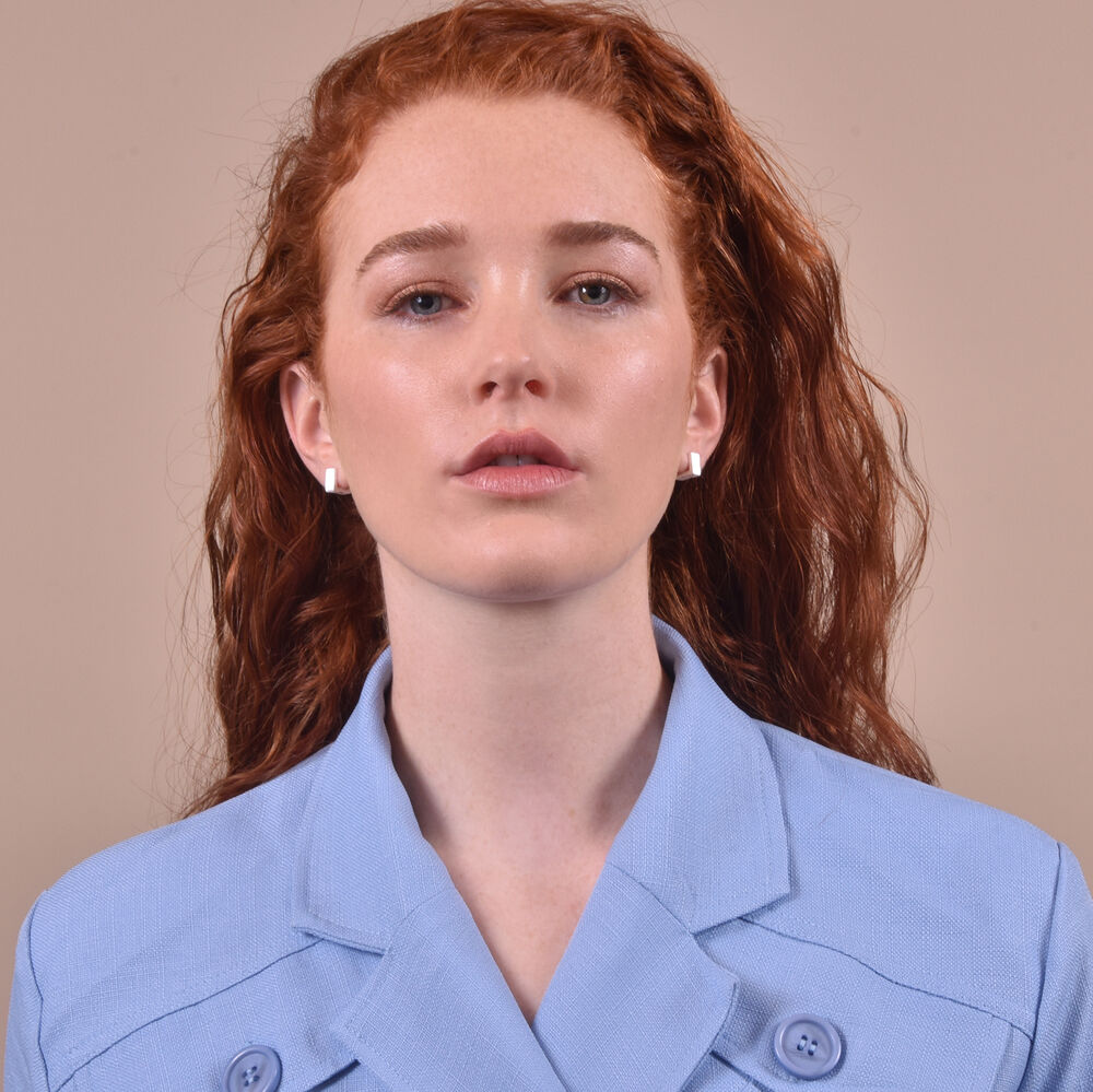 Culturesse Amede Bright Silver Huggie Earrings