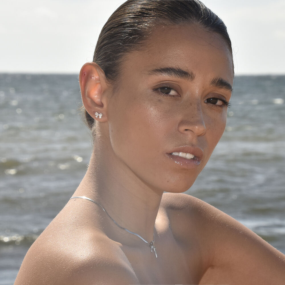Culturesse Dorita Dainty Zircon Bow Earrings