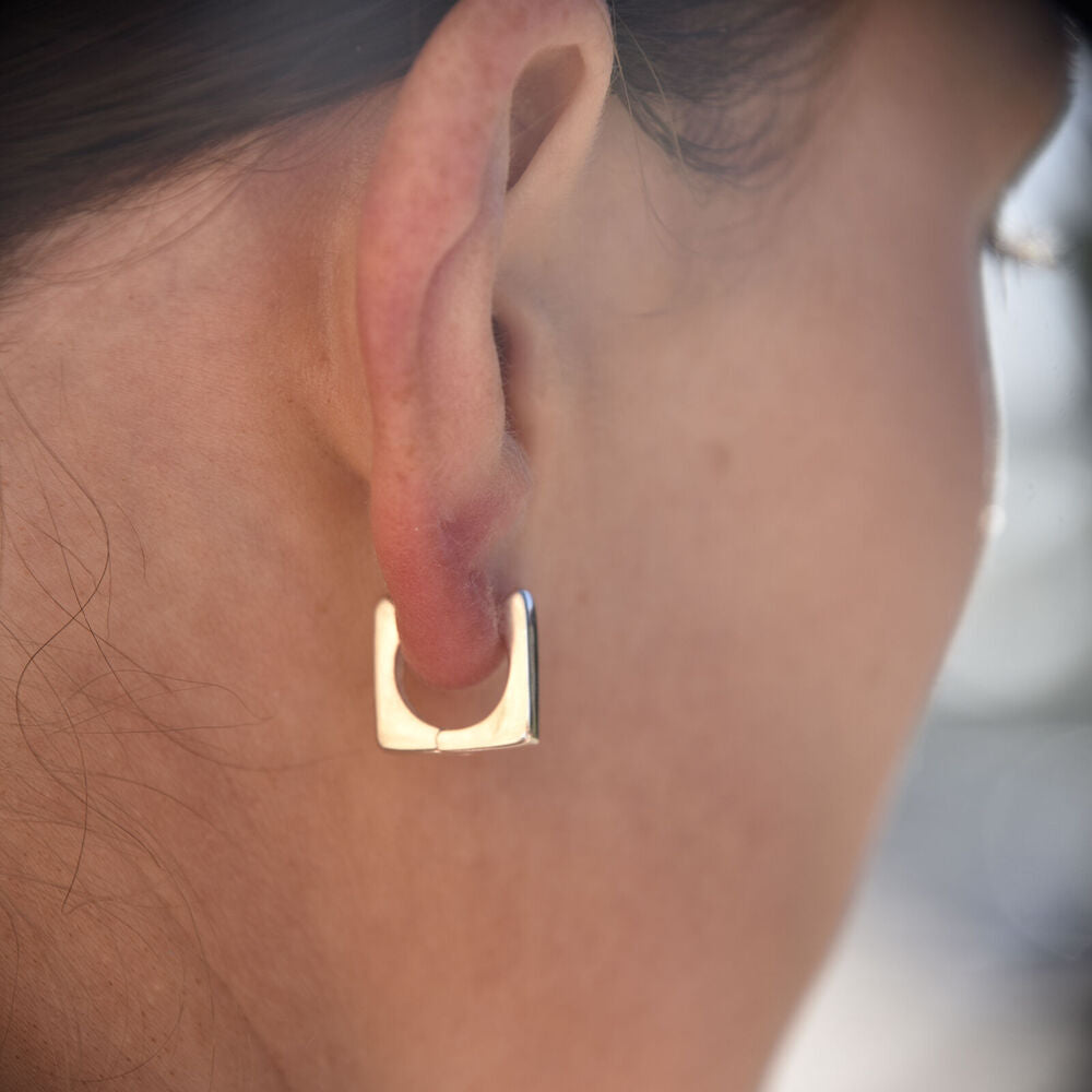 Culturesse New Frame of Mind Huggie Earrings (Silver)