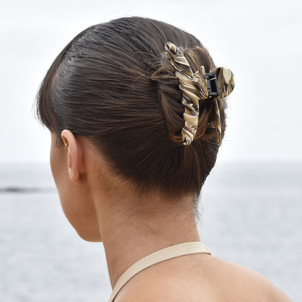 Culturesse Sabine Crecent Hair Claw - Medium