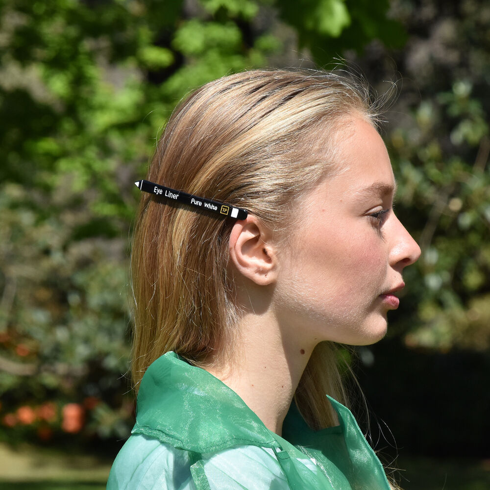 Culturesse Give Me Eyeliner Barrette (Black)