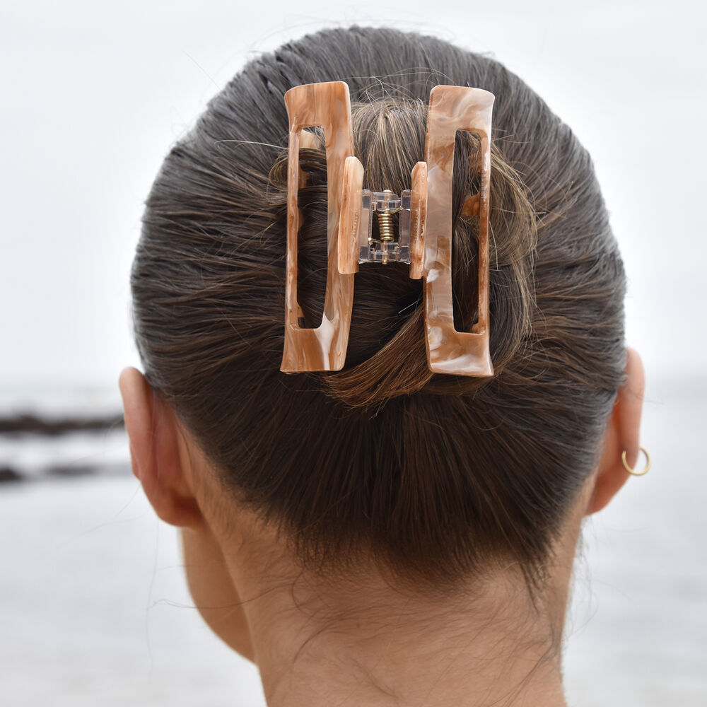 Culturesse Naya Hair Claw - Medium
