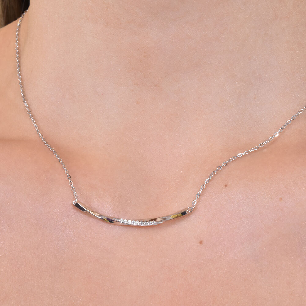 Culturesse Cesca Fine Silver Bar Pendant Necklace