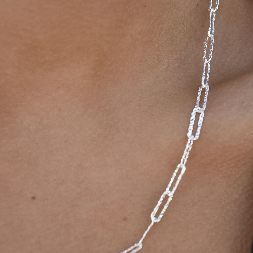 Culturesse Elijah Textured Link Chain Necklace (Silver)