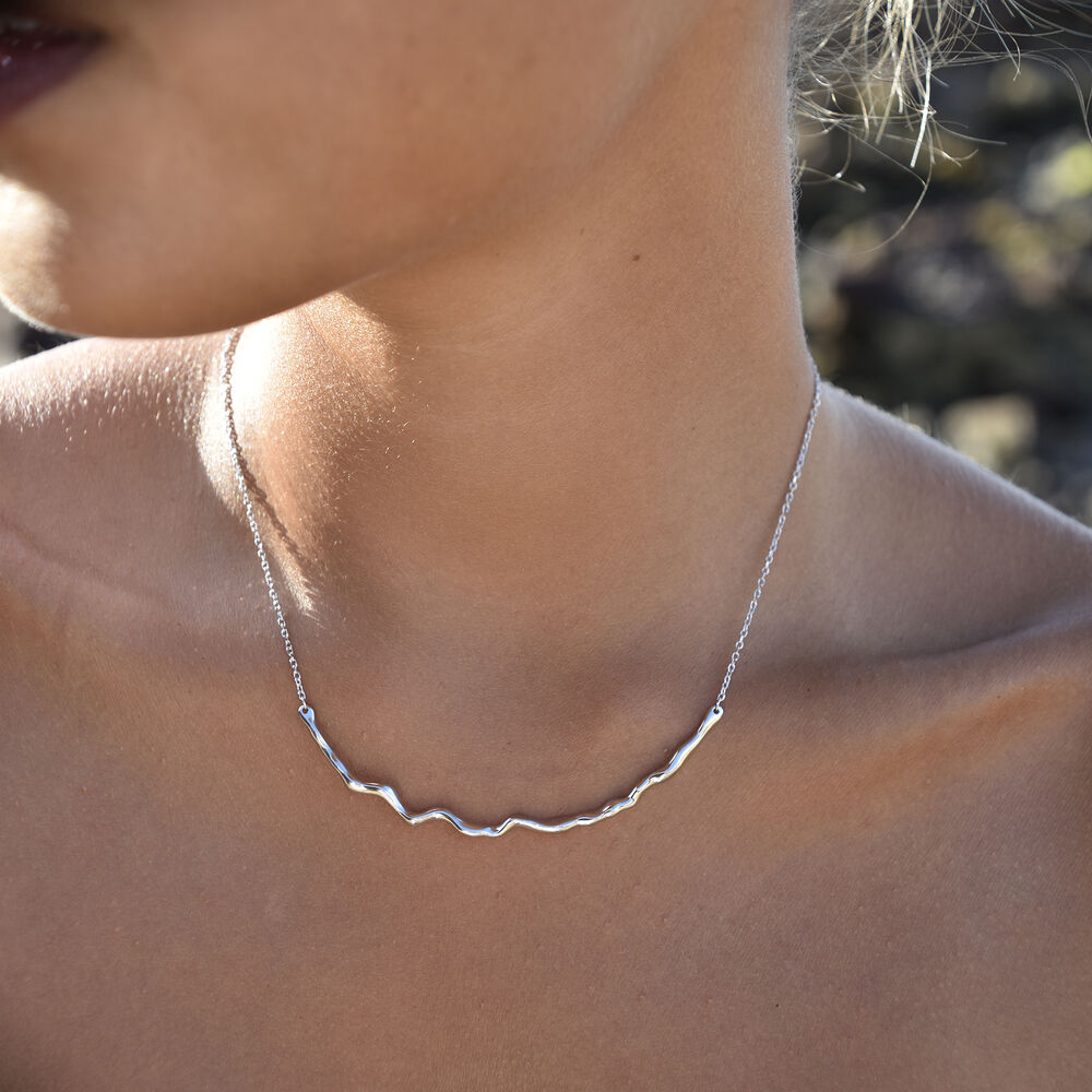 Culturesse Be The Flow Artisan Necklace (Silver)