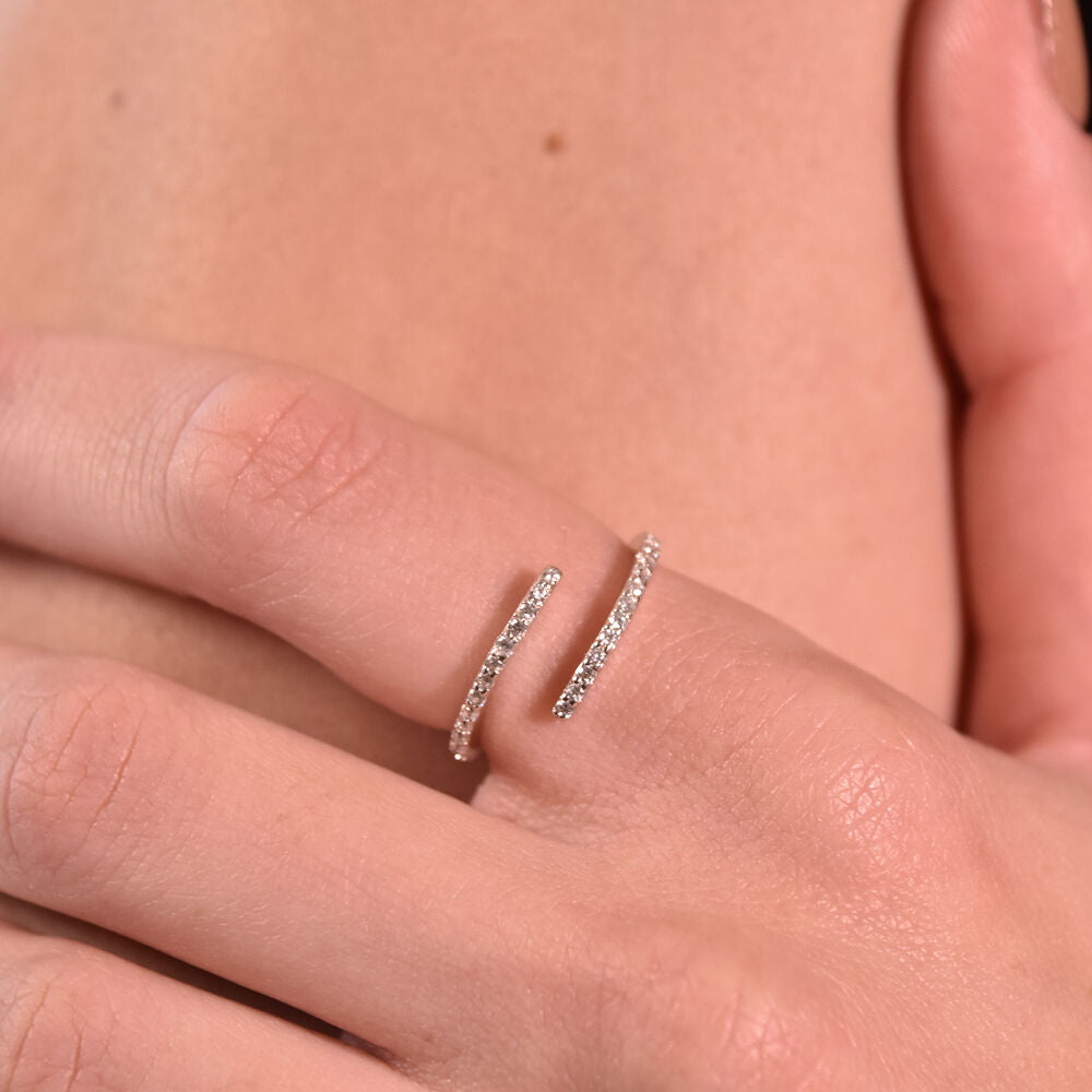 Culturesse Brielle Fine Zirconia Wrap Open Ring
