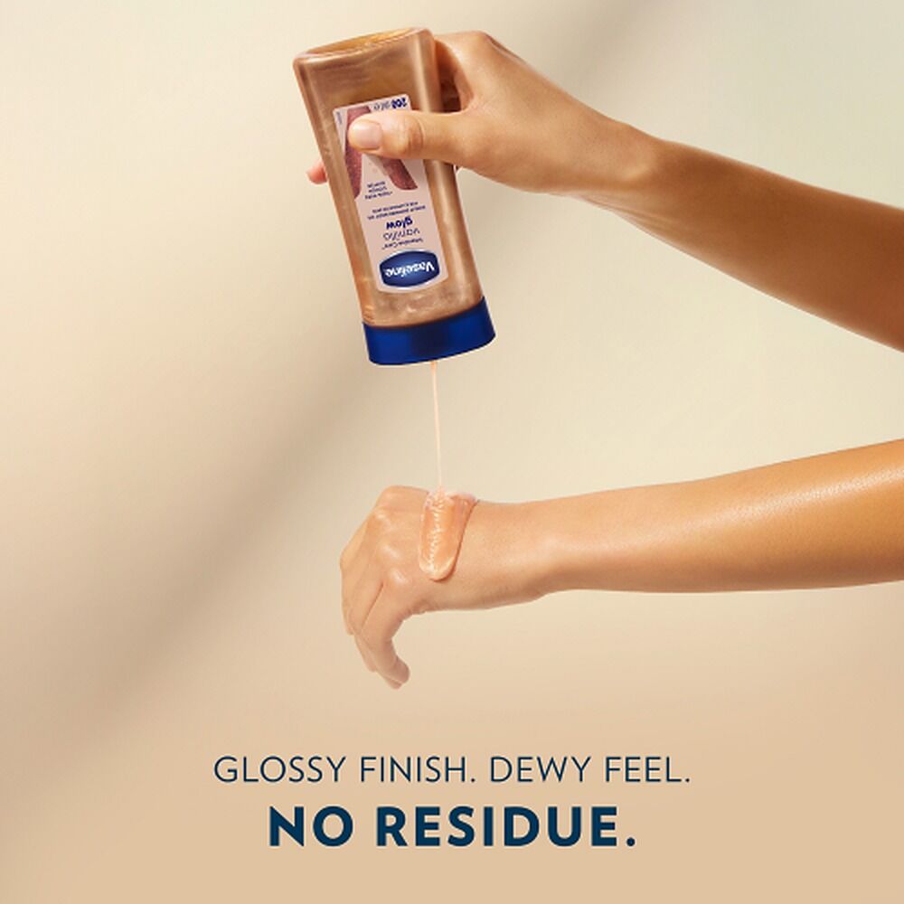 Vaseline Shimmer Body Oil Vanilla Glow 2