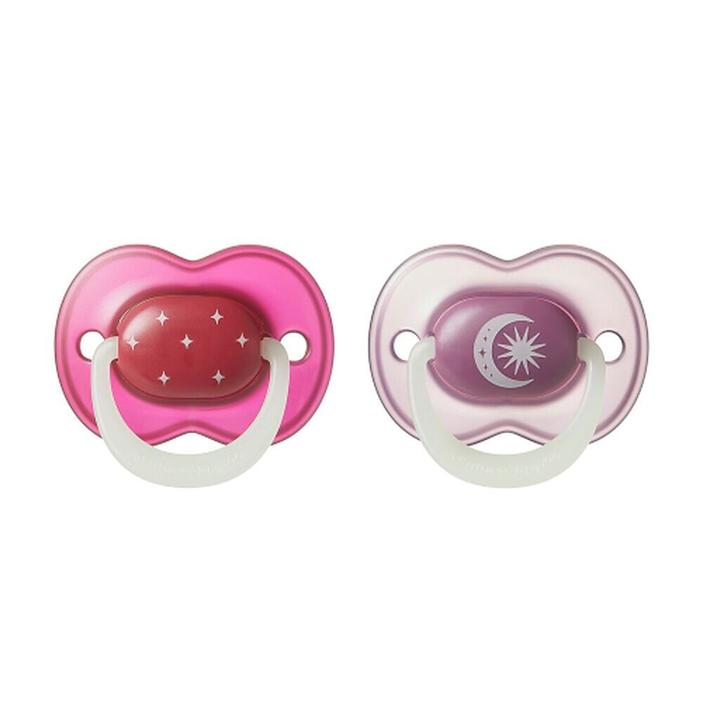 Tommee Tippee Nightglow Soother 18-36 Months