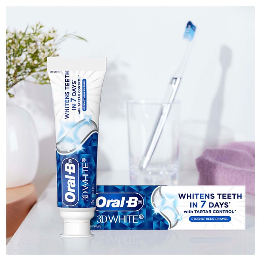 Oral-B 3D White Strengthens Enamel Toothpaste 110g