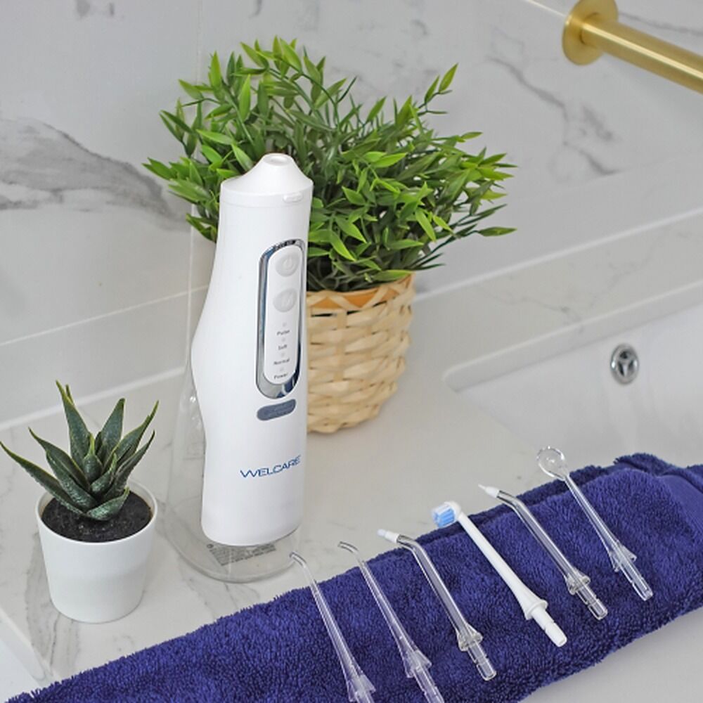 Welcare Aqua-Pulse Water Flosser Cordless