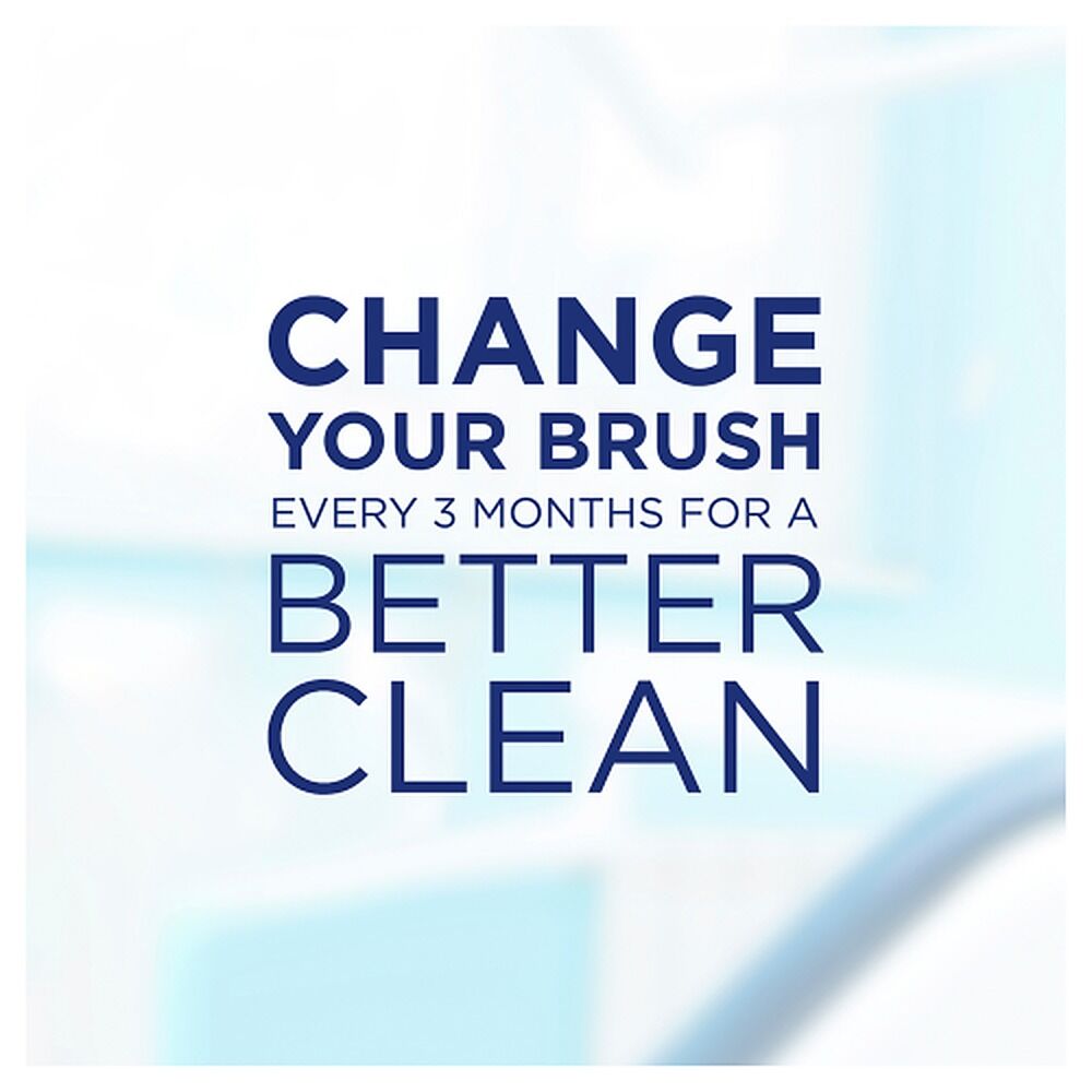 Oral-B All Rounder Fresh Clean Toothbrush Medium
