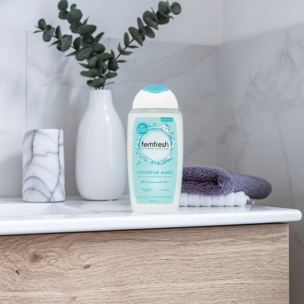 Femfresh Sensitive Wash 250mL