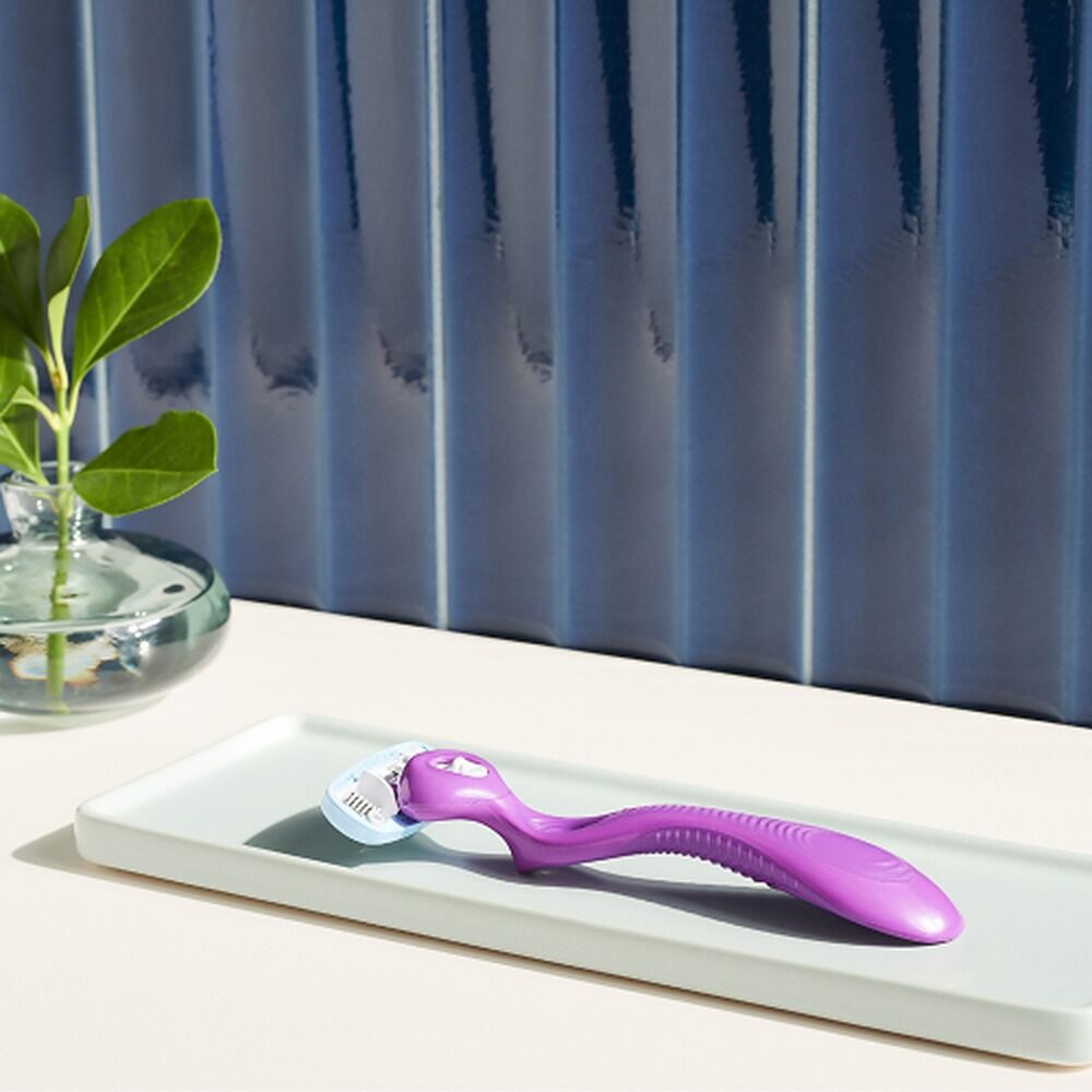Schick Silk Hydro Moisture Care Razor Kit
