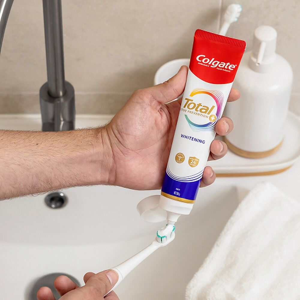 Colgate Total Active Prevention+ Whitening Toothpaste 200g